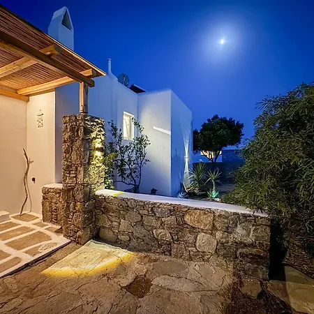 The Mykonos House - Newly Renovated Near Town *