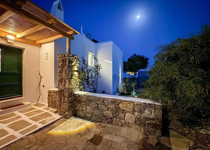 The Mykonos House - Newly Renovated Near Town *